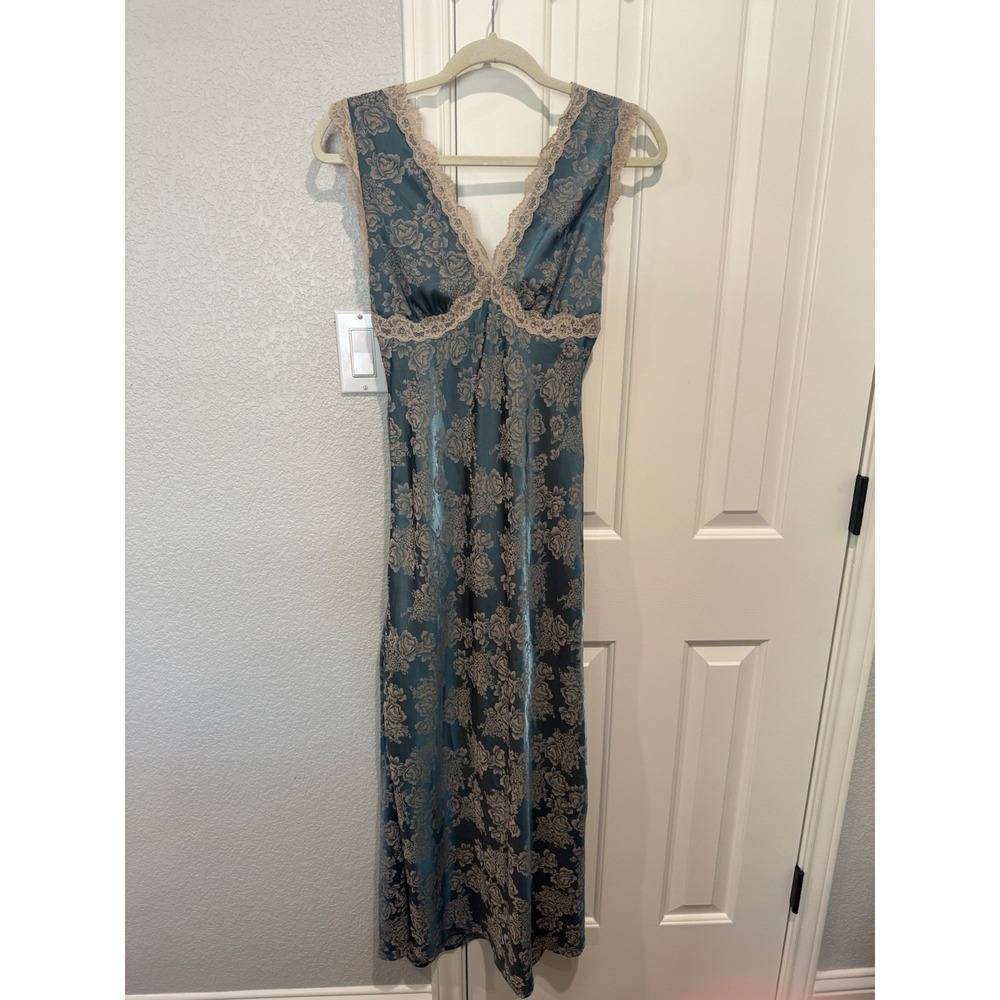 Allison & Kelly Slip Dress Burnout Floral Jacquard Maxi Lace Blue Fairy Small - Picture 3 of 7